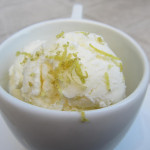 Lemony greek yogurt ice cream|Helado de yogur griego al limón