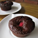 Skinny Chocolate Raspberry Muffins|Muffins light de chocolate y frambuesas